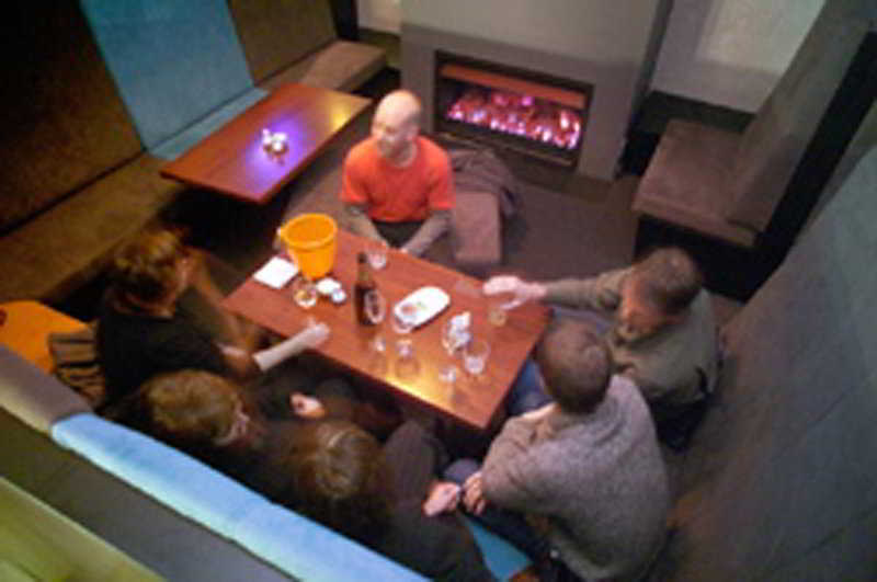 Nomads Capital Backpackers - Wellington (Adults Only) Hostel Exterior photo The interior of the bar
