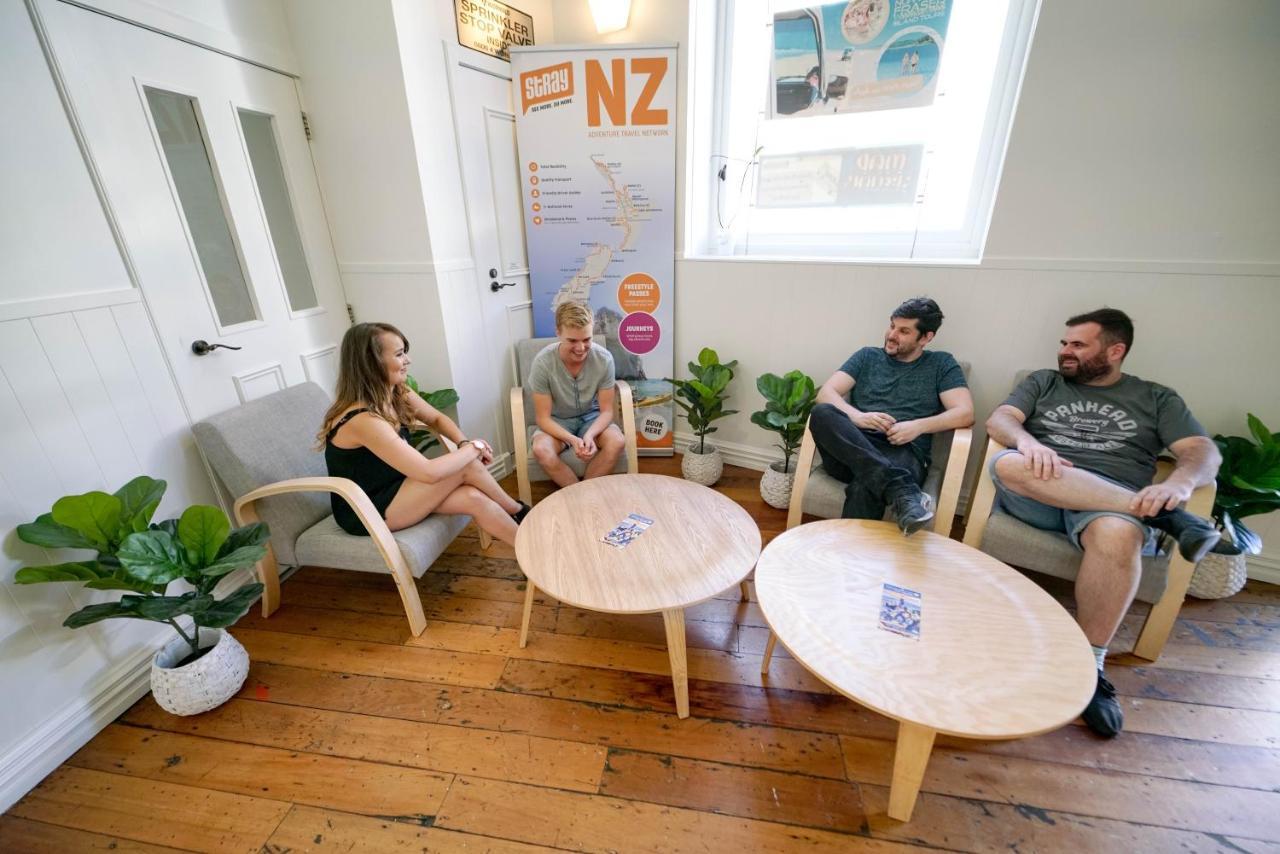 Nomads Capital Backpackers - Wellington (Adults Only) Hostel Exterior photo The lounge at the New Zealand International Film School